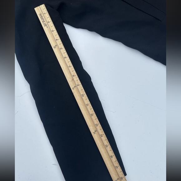 Doncaster VTG Women's 100% Wool Black Blazer Jacket Size 10 Career Dark Academia - Picture 9 of 10